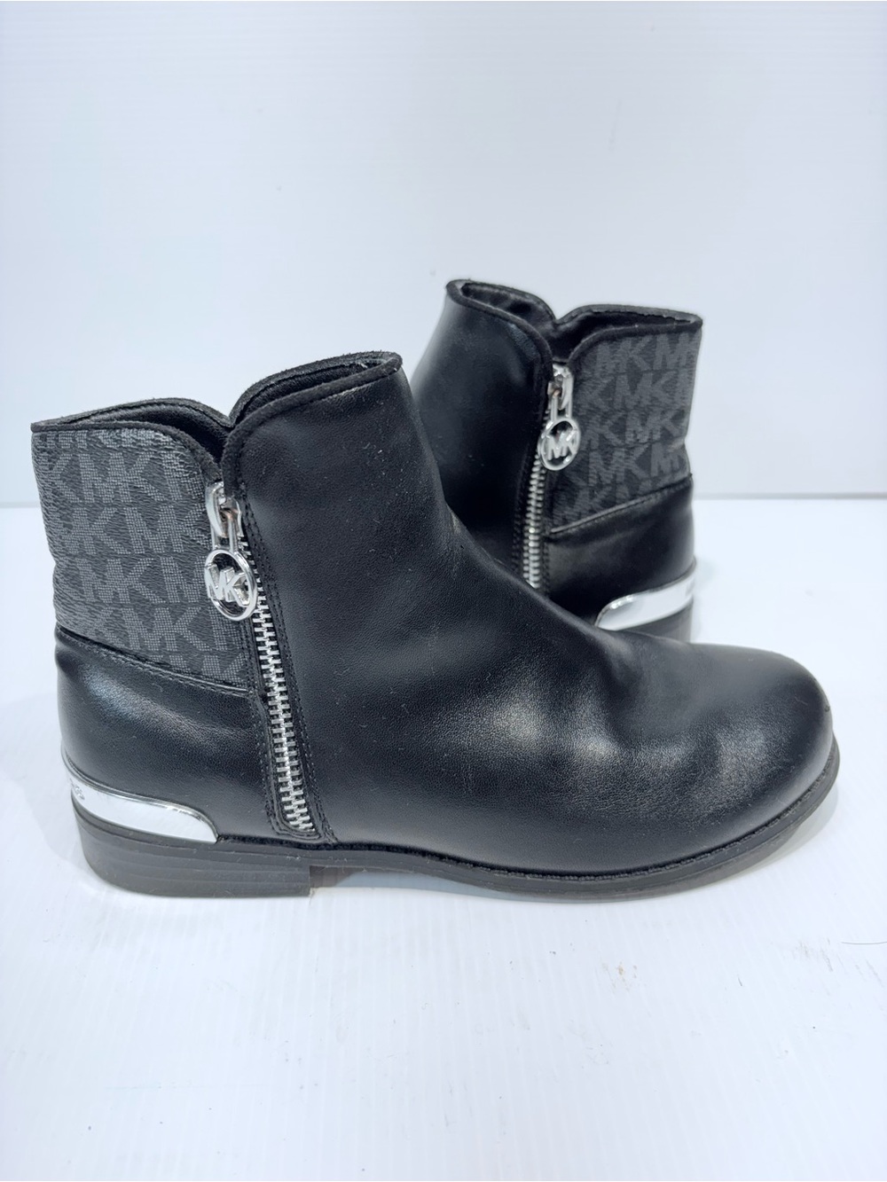 Michael Kors Black Kids' Ankle Boots with MK Logo Cuff - Girl's Size 2